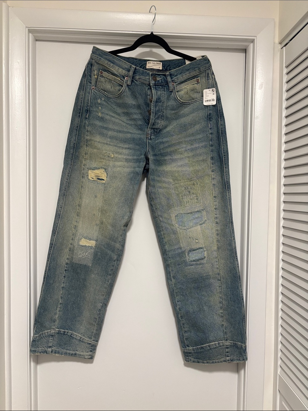 Free People stick around slim stacked jeans. NWT. Second chance short